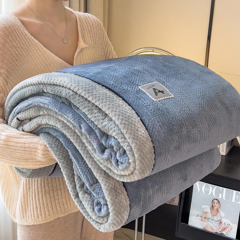 White Knitted Velvet Throw Blanket Soft Skin-Friendly Warm Fleece Bedspread All-season Multipurpose Quilted Blanket for Nap Sofa