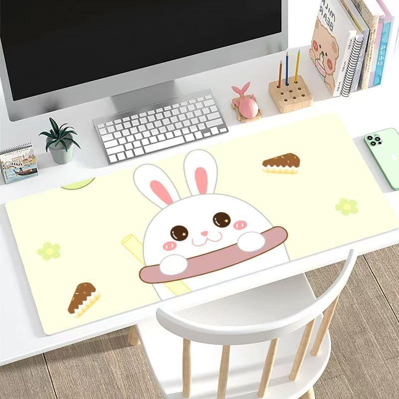 Cartoon-Illustration Mauspads Übergröße Niedliches Mädchen Schlafsaal Computertischunterlage Große Tastaturunterlage