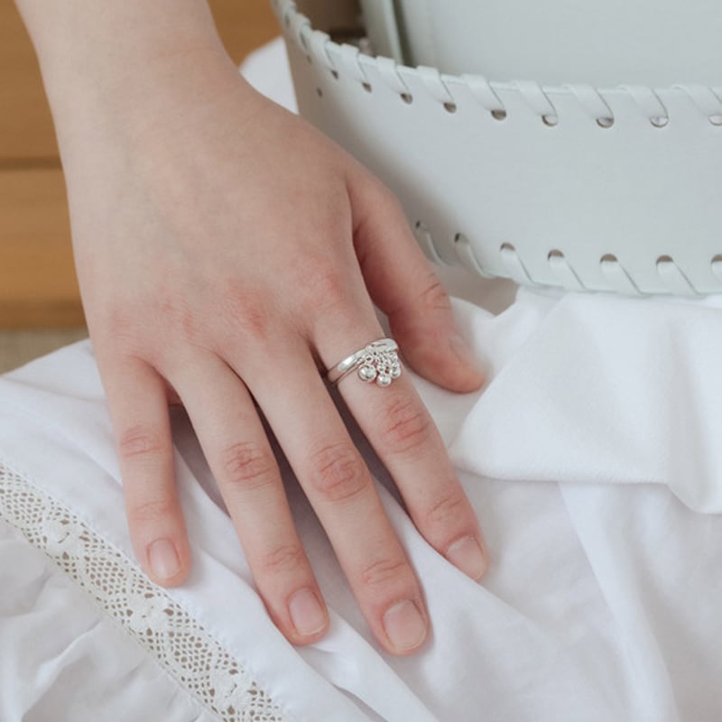 NUDOOR Dew Tassel Ring