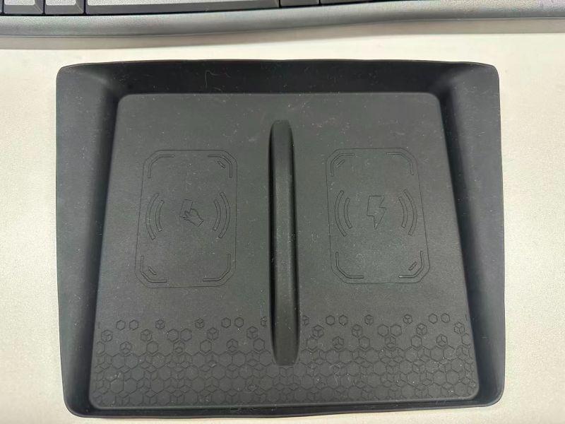 Tesla Model Y Juniper Wireless Charging Anti-Slip Silicone Mat