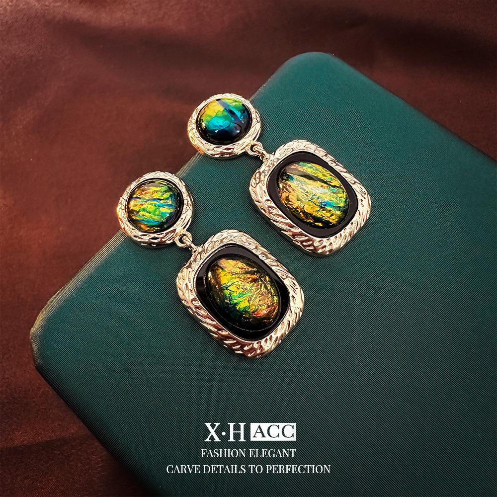 

Silver Needle Vintage Geometric Textured Circle & Square Earrings for Women