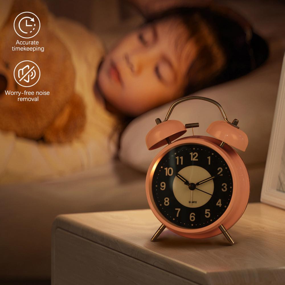 Classic Twin-Bell Alarm Clock Extra-Loud Backlight Silents Sweep Retro Alarm Clock Student Time Manager Desktop Alarm Clock
