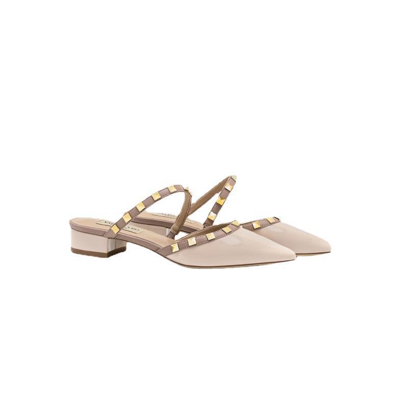 Muller Women's Summer 2024 Pointed-Toe Flat Sandals with Thick Heels and Rivet Detailing.