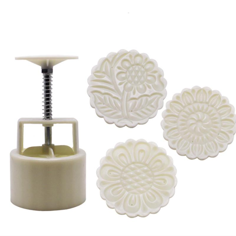 

185g Large Moon Cake Mold 3D Plastic Candy Maker Home Made Cookie Maker With 3 Pattern белый