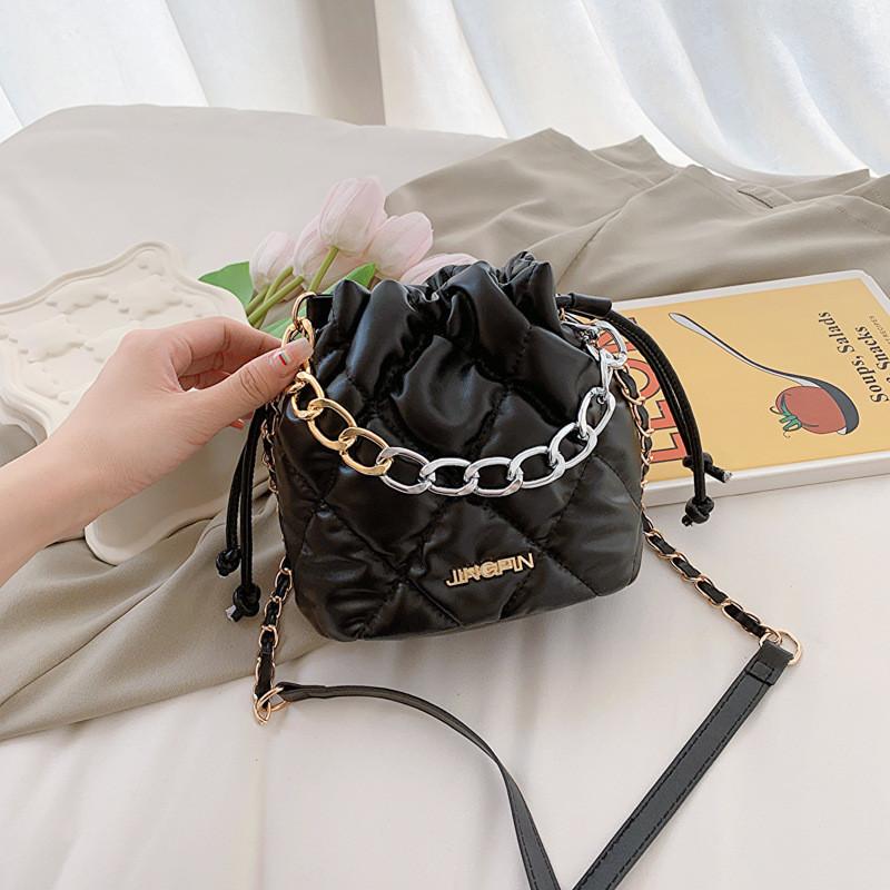 

Fashionable And Chic Summer Bucket Bag For Women Trendy Street Style Crossbody Handbag чёрный