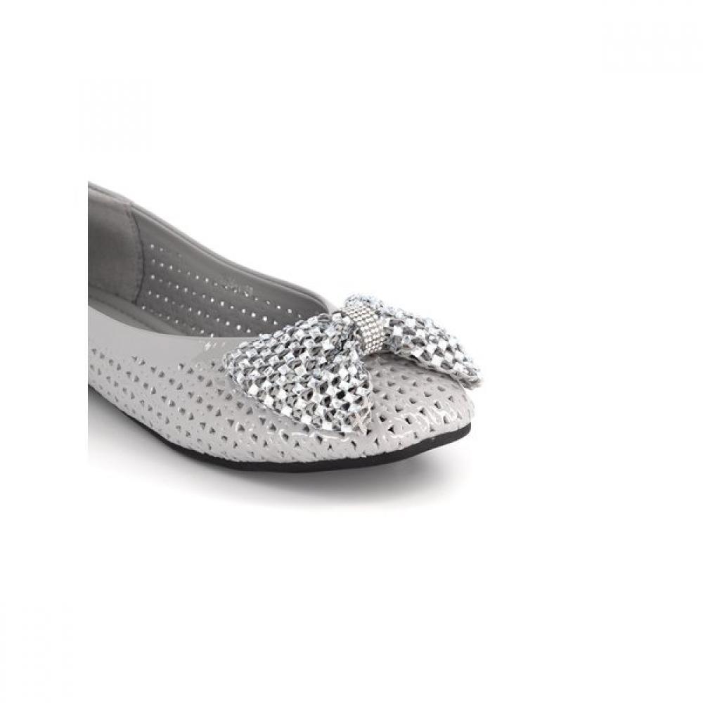 SODA Women S Semi dreSS Punching Flat ShoeS arS5043470  1cm 