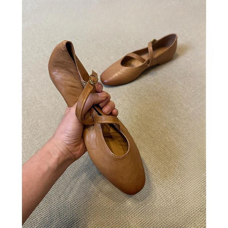 Retro Mary Jane shoes women's 2025 new flat-bottomed temperament versatile small leather shoes single shoes