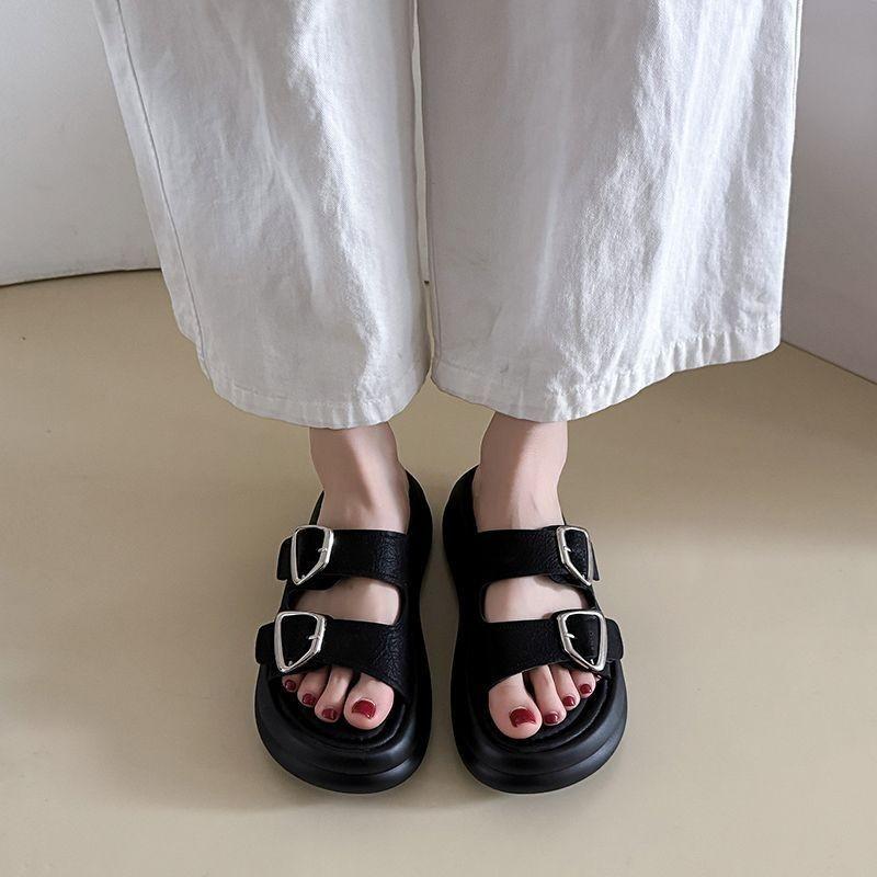 New casual maternity cool slippers are beautiful and versatile with skirts, summer wear one-word flat slippers women