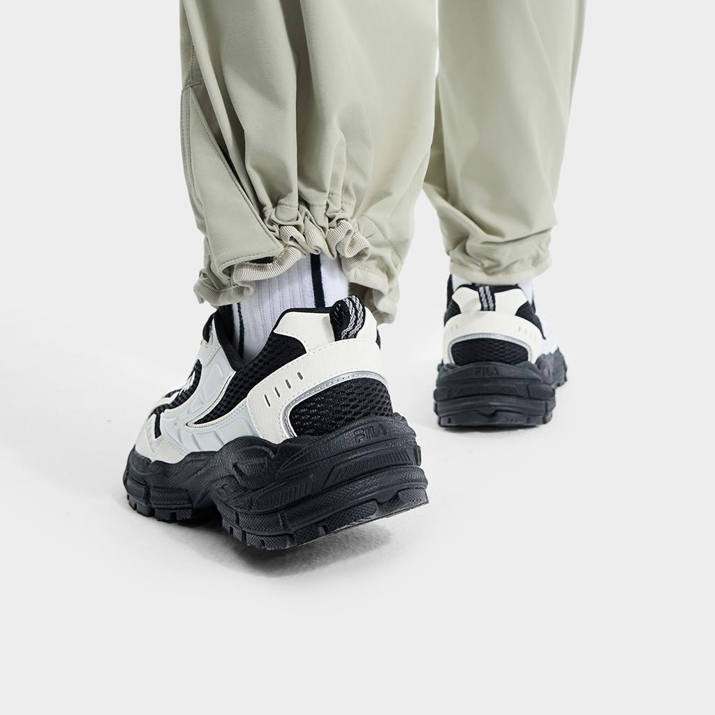 Fila Blade Silver Tooth Shoes Comfortable Versatile Lightweight Low-Top Running Shoes Women Sneaker Black F12W512101FBW