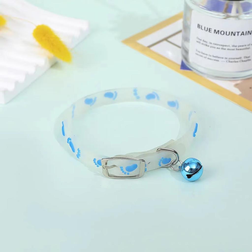 Luminous Cat Necklace Glowing Small Dog Cat Collar Anti-Loss Fluorescent Silicone Cat Bell Collar Neck Ring Pet Cat Accessories