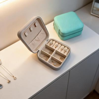 Mini-Schmuckschatulle, Einfache tragbare Aufbewahrungsbox im Ins-Stil, Ohrringe, Halsketten, Ringe, Schmuckschatulle.
