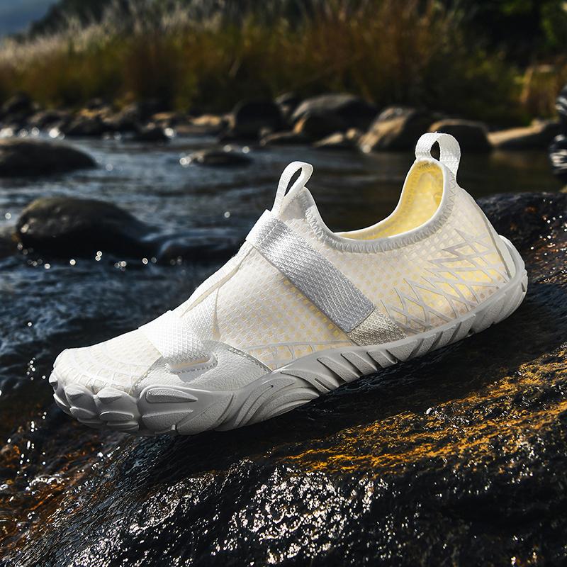 Muži Aqua Boty Ženy Boty do vody Pláž Naboso Rychlosuché Plavání Sandály Drenáž Proti proudu Brodění Tenisky Pro Fitness Jóga Potápění Surfování Kempování Běh