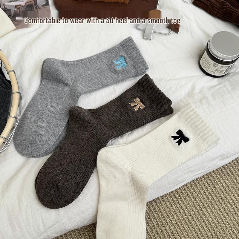 Women's Thickened Pure Cotton Mid-Calf Slouch Socks with Bow Embroidery for Autumn and Winter