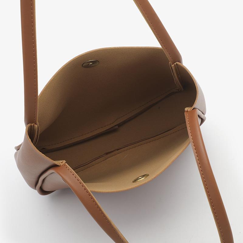 Women's bags, new autumn and winter trend fashion women's bags, handbags, simple tote bags, one piece of hair