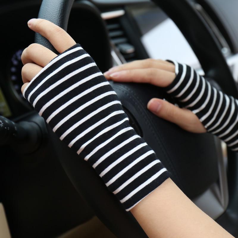Unisex Thin Cotton Sun Protection Half-Finger Gloves for Summer Driving and Writing, Covers Scars