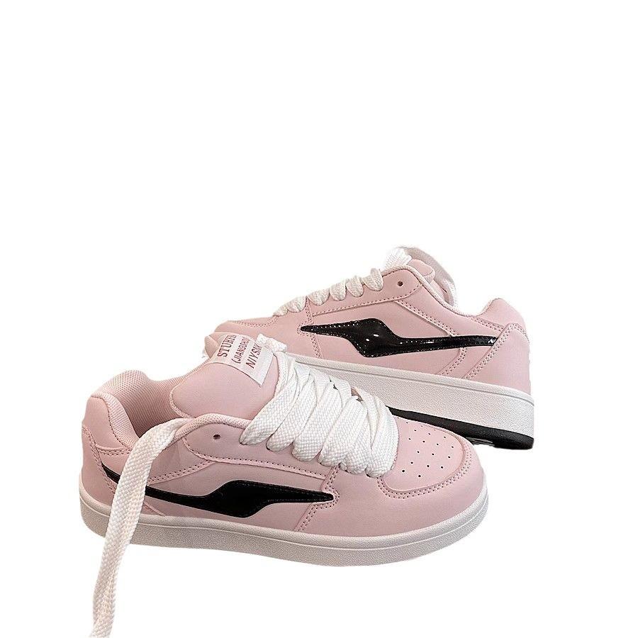 Korean version of student leisure niche design board shoes tide 2024 new Harajuku port style flat bottom street shooting sports shoes women