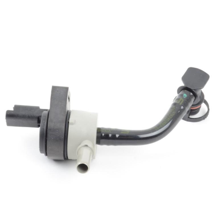 GAK bildelar Kolbehållare Solenoidventil med Slang för BMW OE 13907624538
