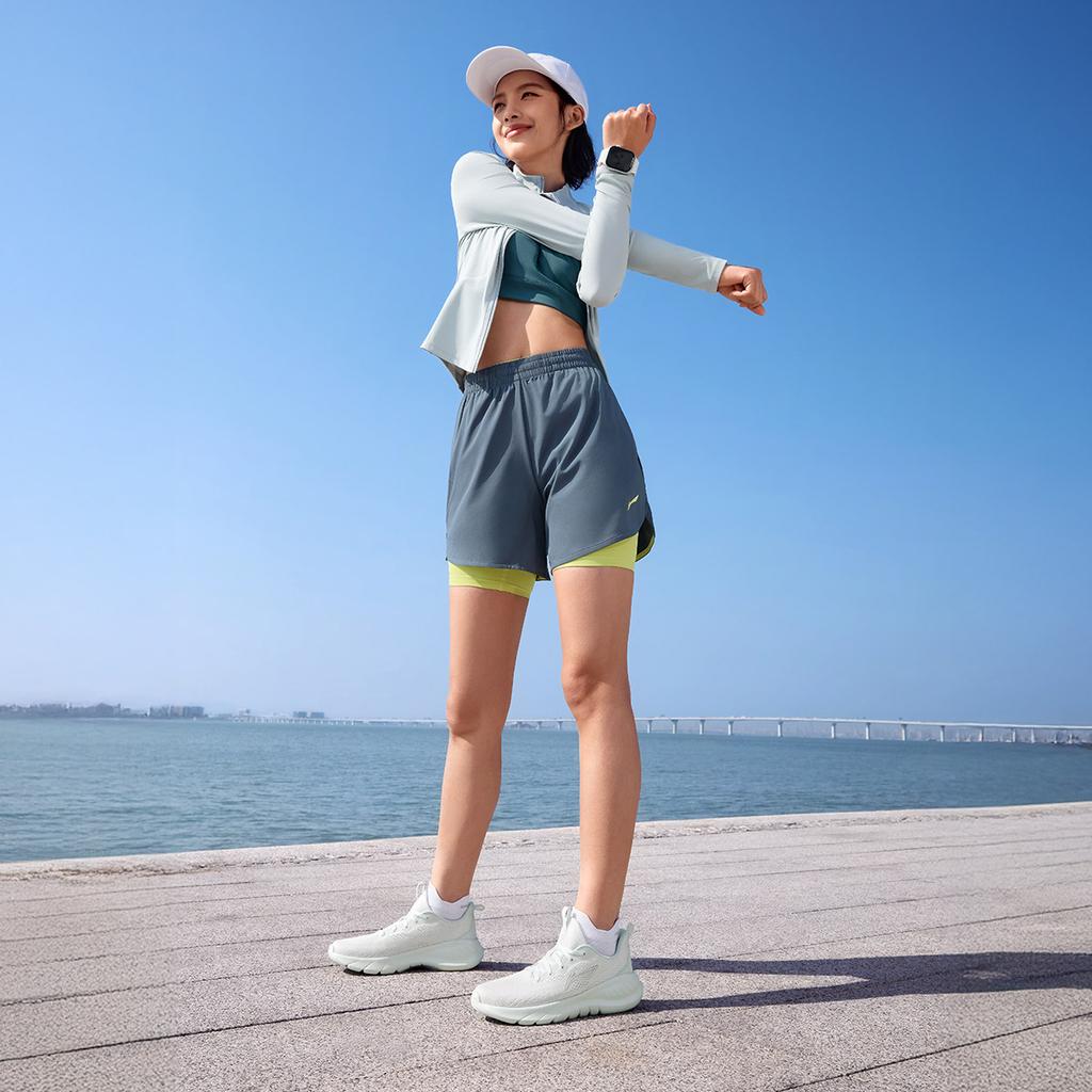 Lining Light Breeze V2 Soft Rebound Casual Running Shoes Women Sneakers White Blue ARSW116-1