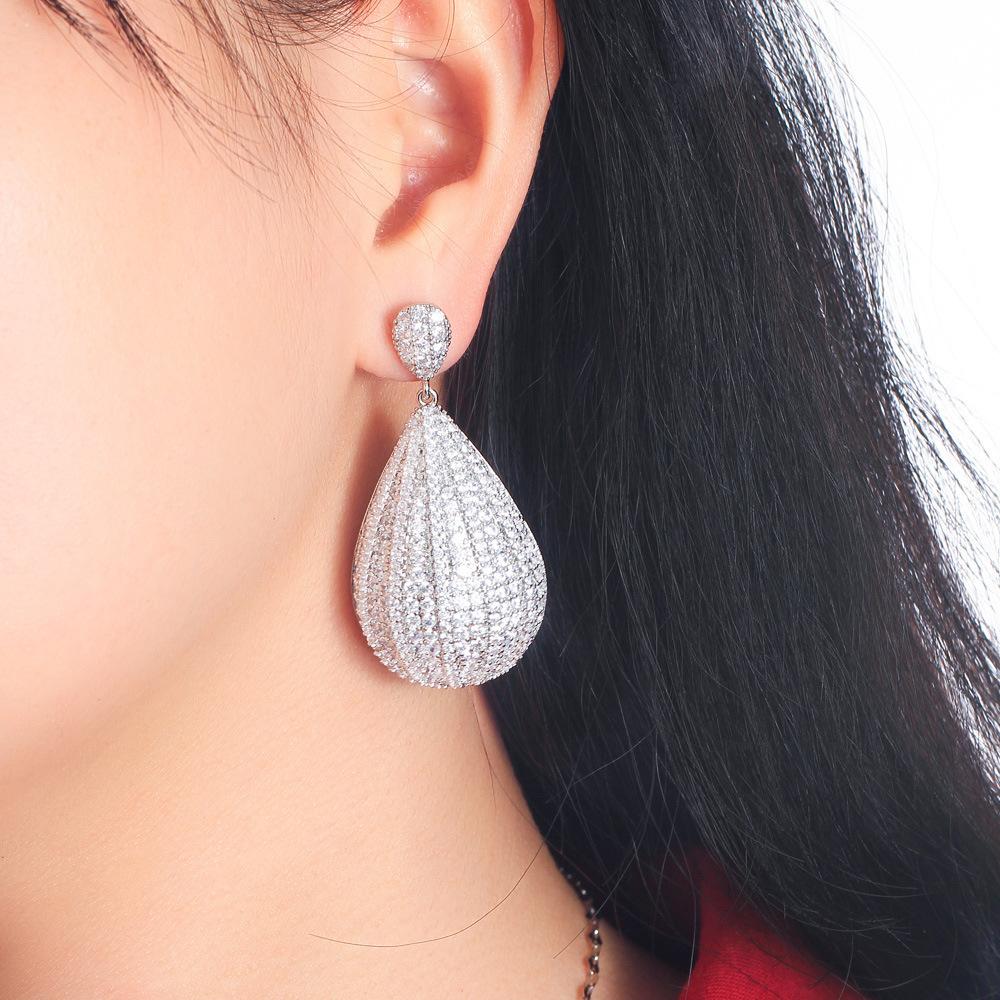 Designer High Sense Übergewichtiges Komplettset Voll Zirkon Kleideraccessoires Luxus Ohrringe Persönlichkeit Voll Diamant Ohrringe