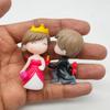 Romantic Love Proposal Couple Gift for Girlfriend Boyfriend Husband Wife Miniature Statue Showpiece for Valentines Day Gift Proposal Day Lovely Couple