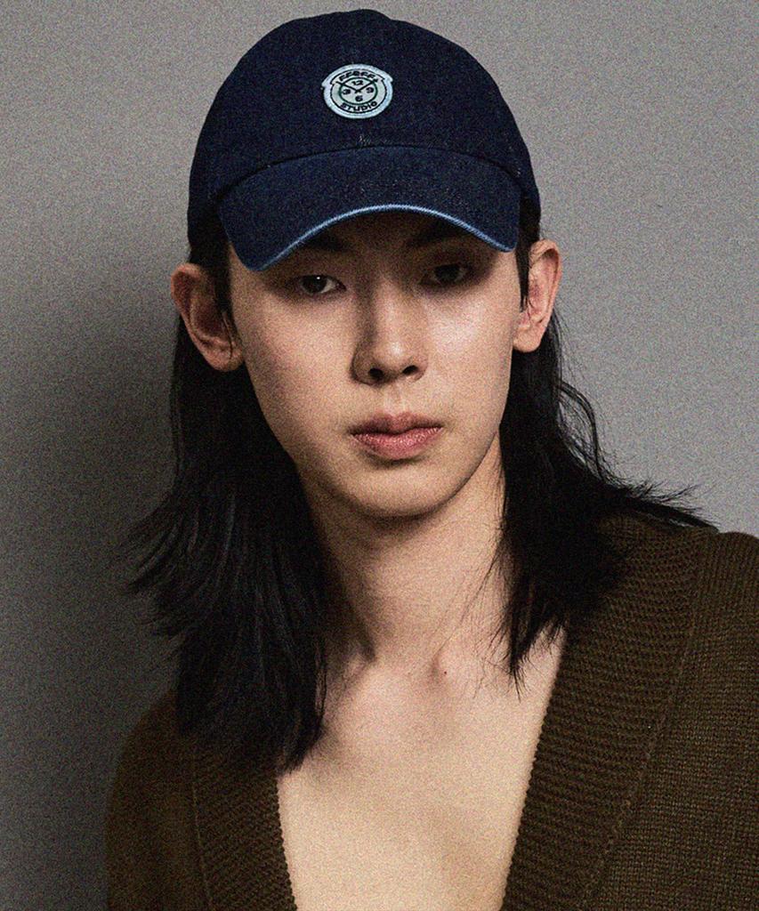 FFEFF STUDIO Vintage Washed Denim Wappen Ball Cap (Deep Blue)