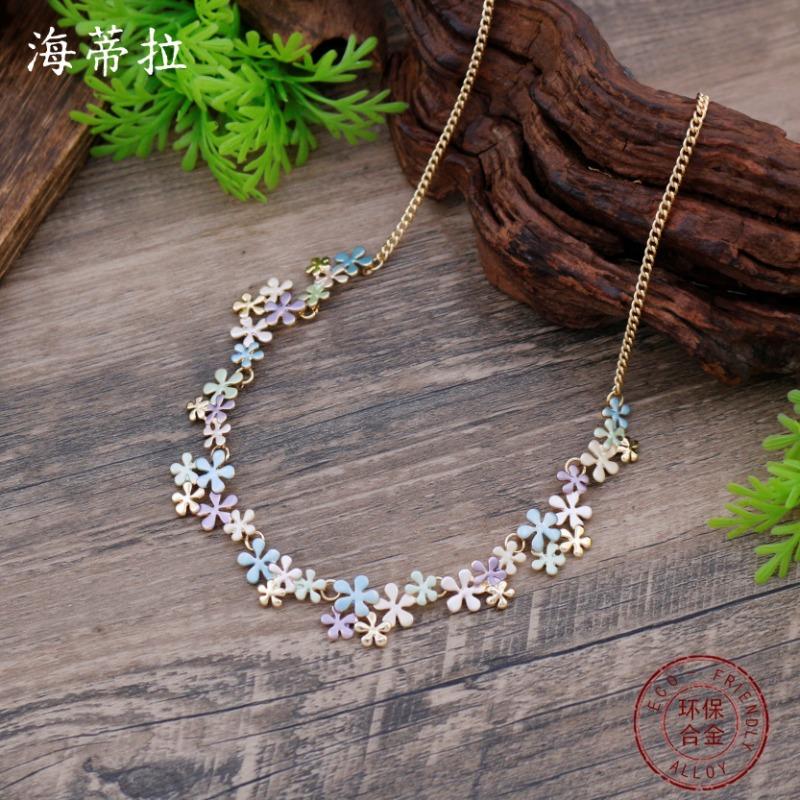 New Enamel Color Geometric Flower Necklace Women's Fashion Simple Color Painting Oil Small Petal Versatile Necklace