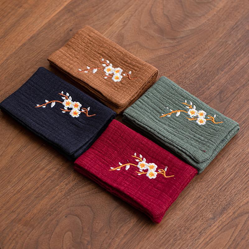 Plum blossom embroidered tea towel, water-absorbing thickened pot towel, cotton and linen retro Kung Fu tea cloth pad