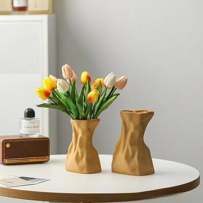 Nordic Cream Ruffle Fabric Ceramic Vase for Dried Flowers Irregular Pouch Shape Home Decor Living Room Table Centerpiece