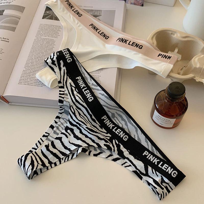 

Испорченная маленькая дикая кошка: Женские бесшовные трусики-стринги с низкой посадкой и леопардовым принтом M (70-100 jin) зебра