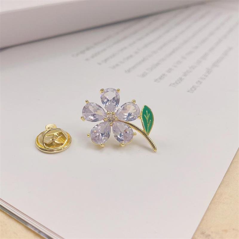 Retro modrá křišťálová spona brož - Roztomilý doplněk dekoltu inspirovaný Japonskem