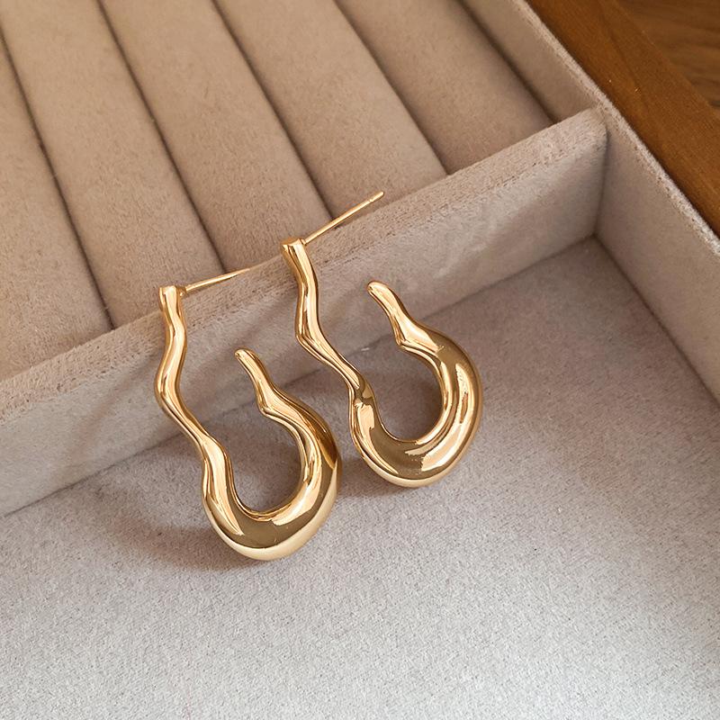 

Простые серьги-подвески из цинкового сплава в форме тыквы с игольчатым пламенем, J-образные, модные, темпераментные, легкая роскошь, высококлассный циркон для женщин