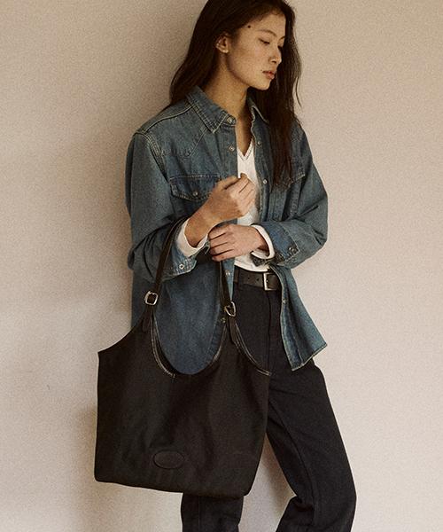 Demaker Velon Nylon Shoulder Bag-Black