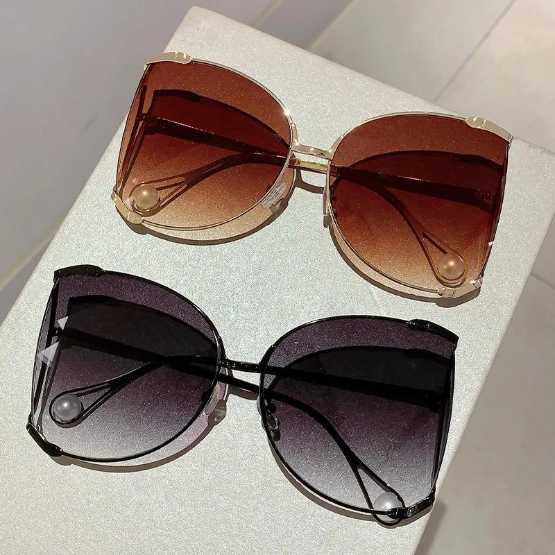 Oversized Metal Sunglasses Women For Female Luxury Brand Designer Elegant Pink Sun Glasses Vintage Big Frame Pearl Shades Uv400