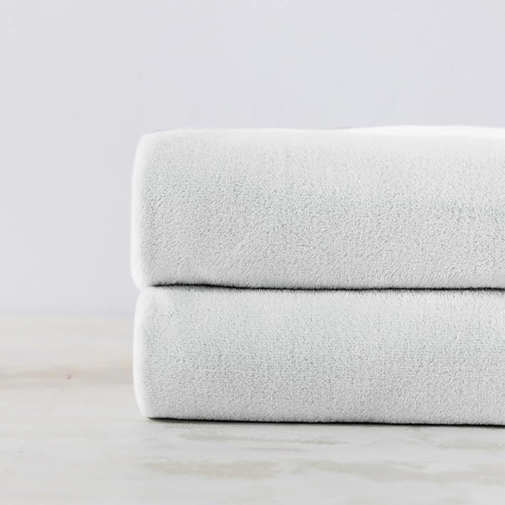 Fall Throw Blanket Green Pumpkin Blankets and Throws Soft Cozy Flannel Fleece Eucalyptus Leaves Branch Blanket for Couch Bed Sofa Chair Autumn