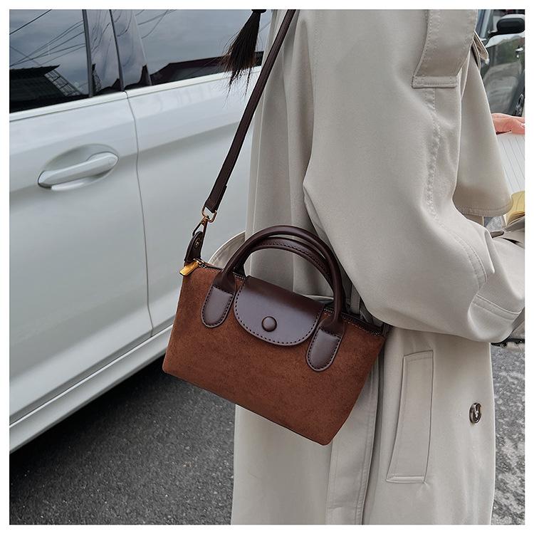 Autumn New Matte Handbag Texture Large Capacity Dumpling Bag Simple Versatile Women's Messenger Bag
