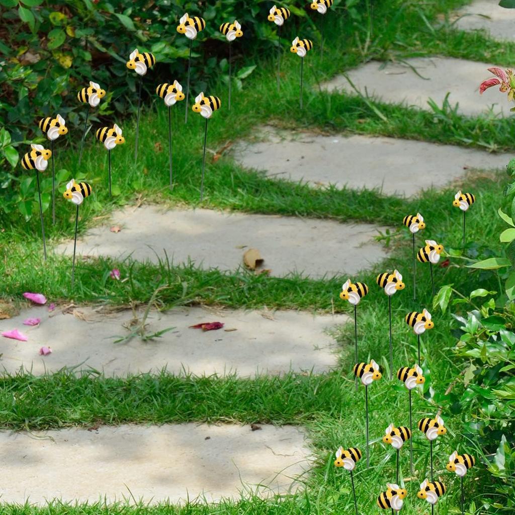 10Pcs Bee Garden Stakes Decor, Metal Yard Art Stakes, Front Yard Art Stick Floral Picks Bumble Bees Garden Stakes Outdoor Lawn Pathway Patio Plant Pot