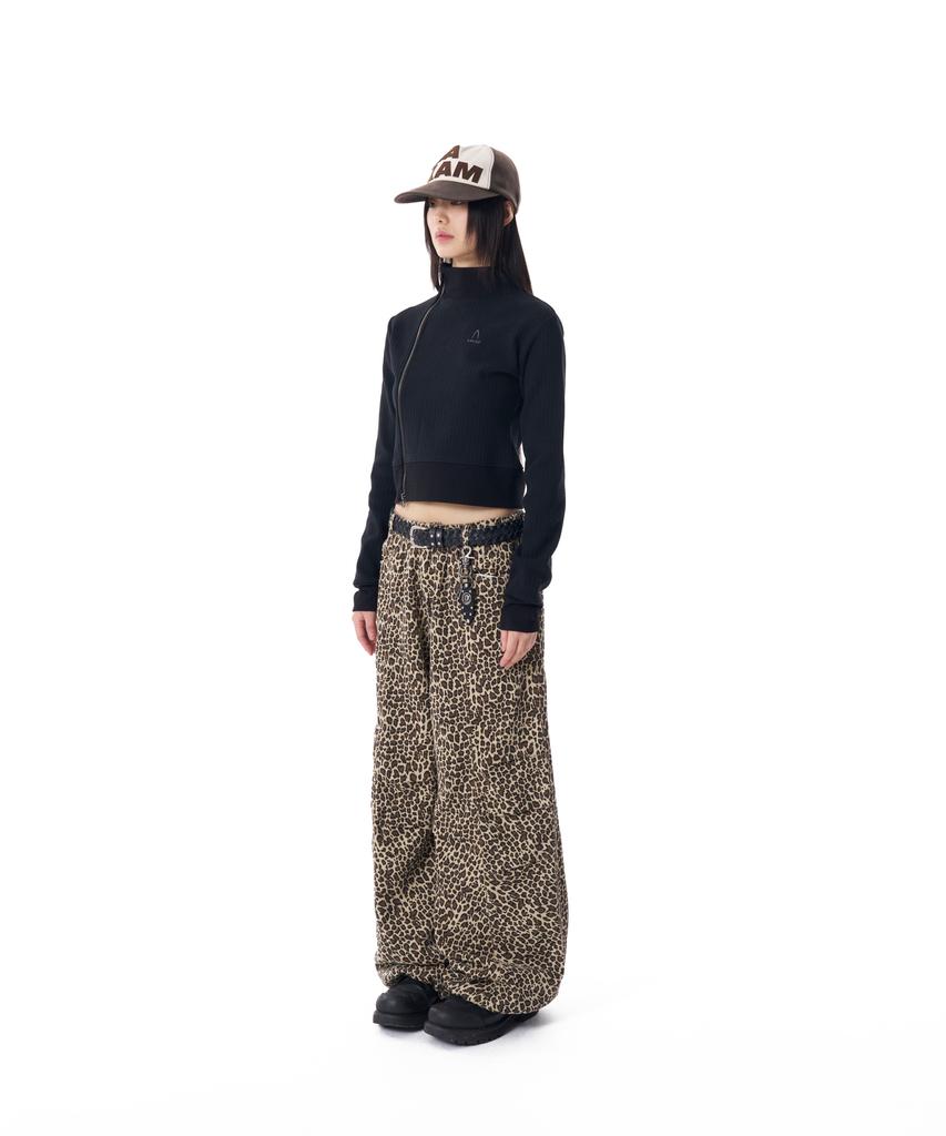 AAKAM Knee Pin-Tuck Leopard Cotton Pants (Brown)