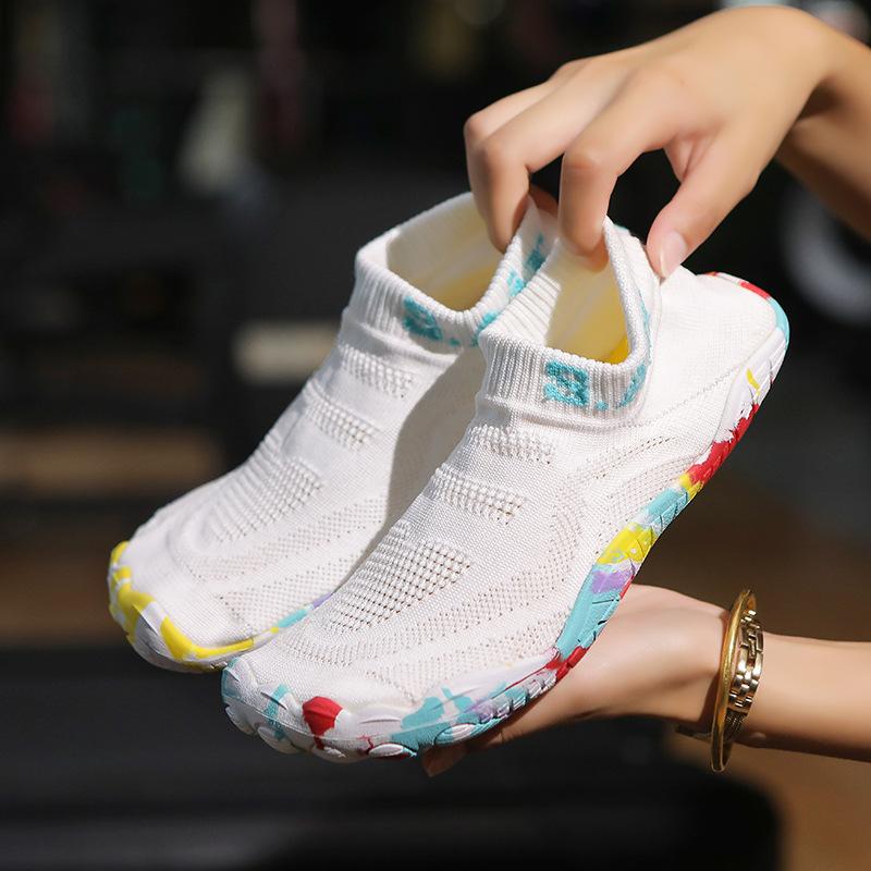 Water shoes Creek shoes Outdoor quick-drying non-slip wading shoes Indoor fitness shoes Amphibious thick-soled anti-puncture
