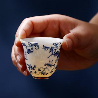 Yihu De Blue & White Ceramic Teacup
