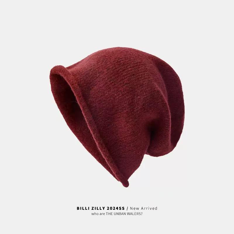 Women's Large Head Beanie: Autumn/Winter Breathable Loose Knit Hat for a Slimming Look.