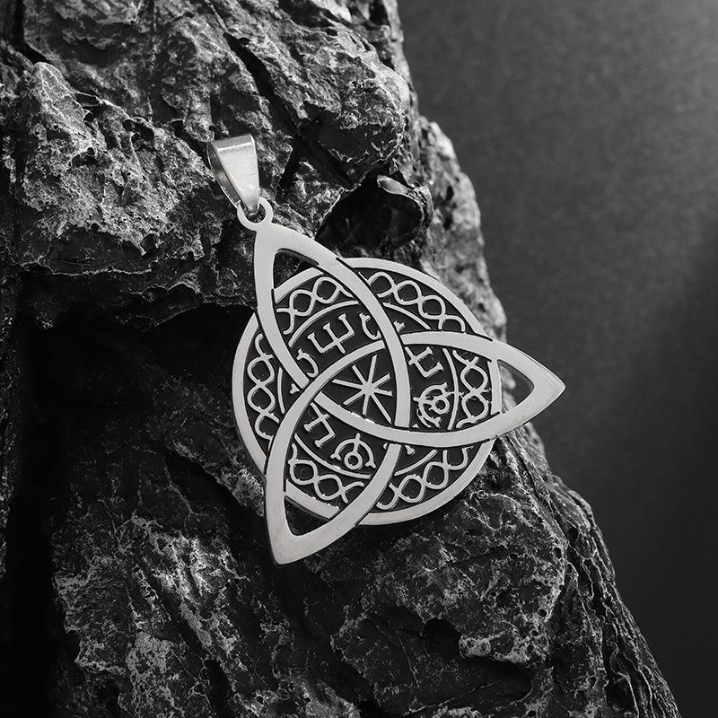 Nordic Viking Compass Stainless Steel Necklace Witch Men Legs Necklace Jewelry