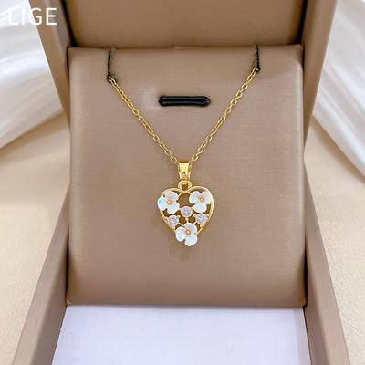 Collier Amour Fleur Zircon Luxe Léger Tempérament Magnifique Tout Diamant Chaîne de Clavicule Polyvalente pour Femme Acier Titane
