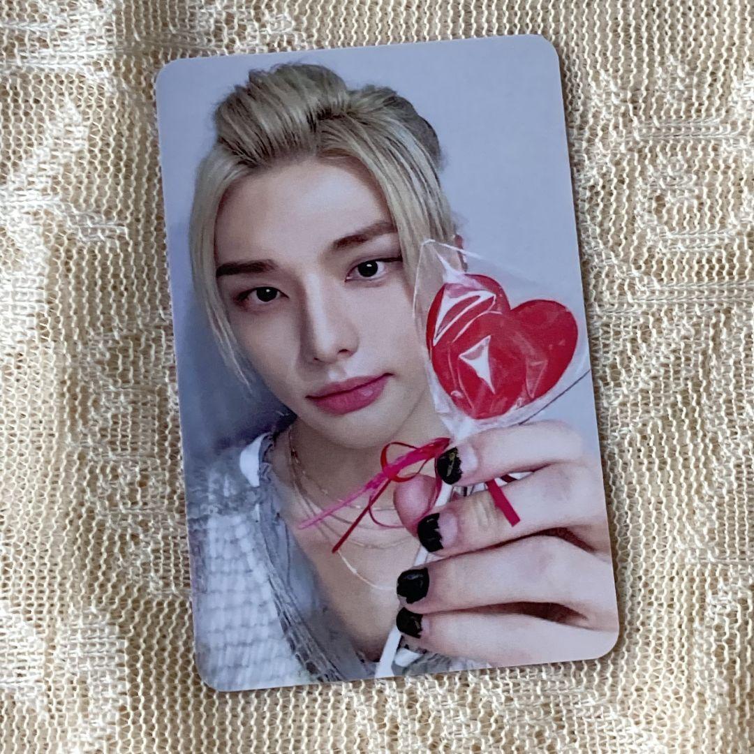 

[USED] Hyunjin Wins StrayKids Raku-STAR Trading Card