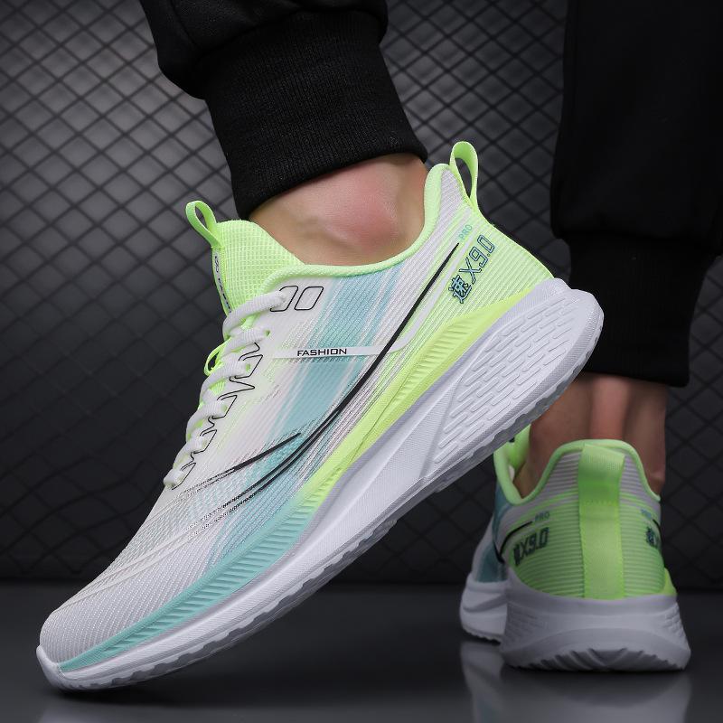 Men's shoes New summer lightweight and breathable casual sports shoes sports shoes youth running shoes