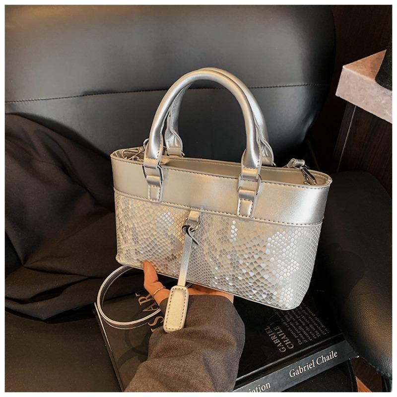 Portable commuter bag women's new simple retro fashion casual fresh shoulder crossbody small square bag