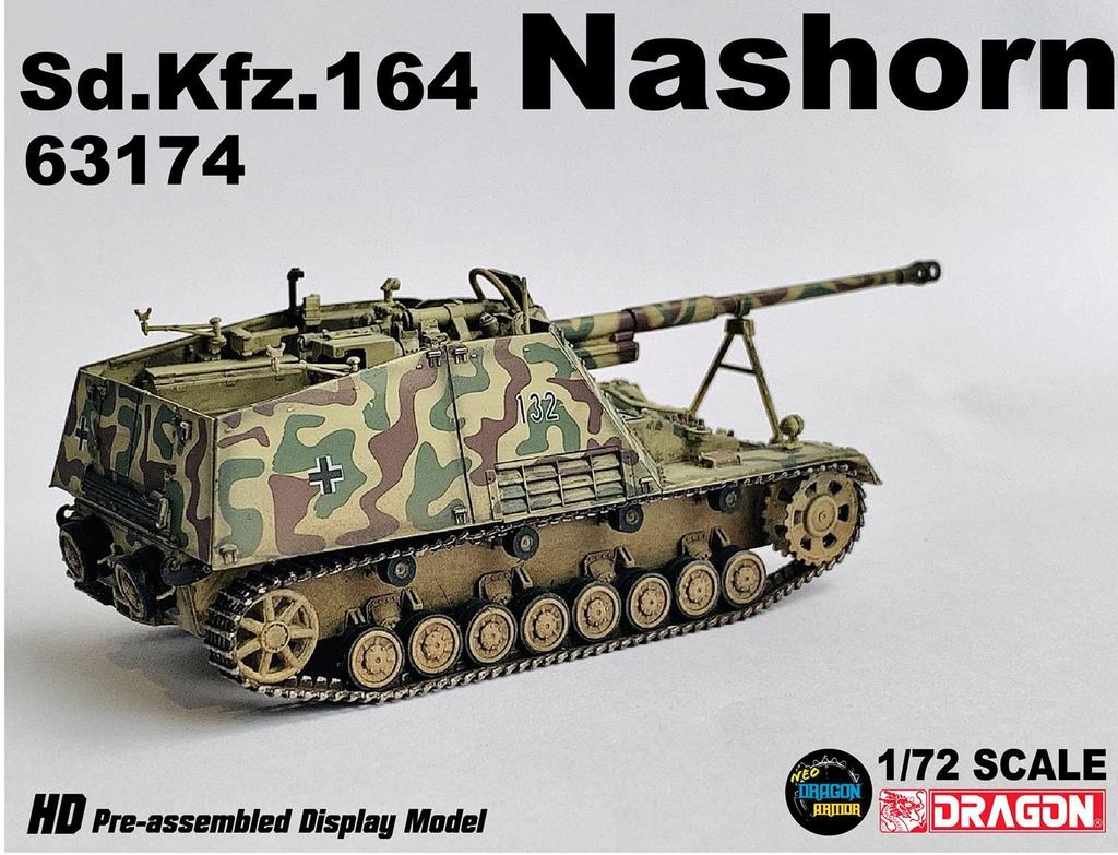 PLATZ Dragon Neo Dragon Armor WW2 Germany Nashorn Camouflage 132 Painted Finished Product DRR63174 1/72 Sd.Kfz.164 3-color No. (tank)