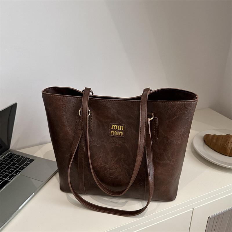 Stylish Sleek And Color Block Tote Handbag For Women Perfect For Daily Commuting Needs