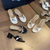 Calçados femininos – Sapatos abertos