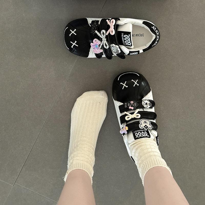 Velcro versatile sports board shoes bread shoes cartoon cute butterfly accessories little white shoes women's 2025 summer new
