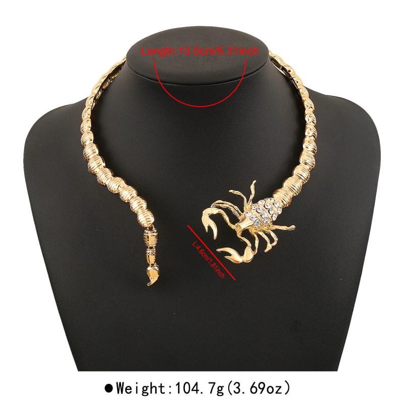 Halloween Fashion Alloy Rhinestone Scorpion Choker Necklace Women Gothic Punk Statement Collar Chain
